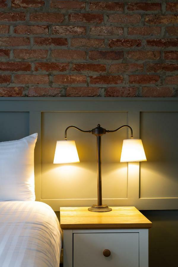 The Poacher Inn ฮุค ภายนอก รูปภาพ